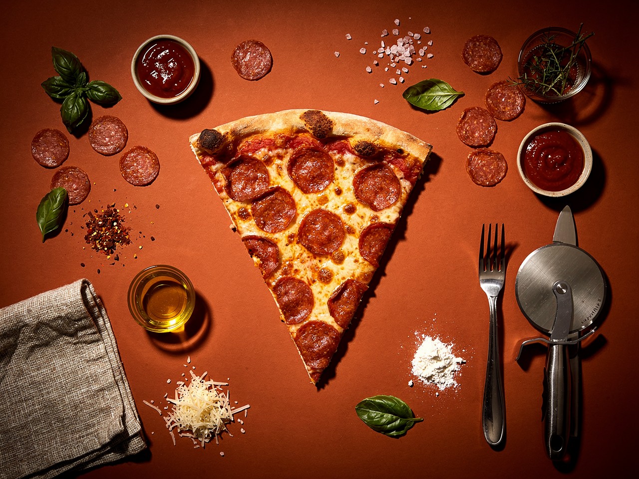 Deliciosa Pizza de Pepperoni com Ingredientes Frescos