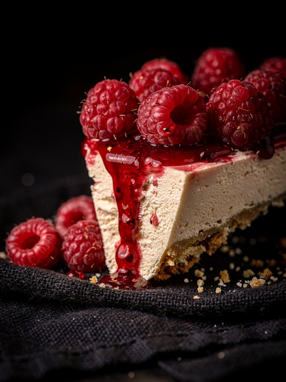 Delicious Raspberry Cheesecake Slice