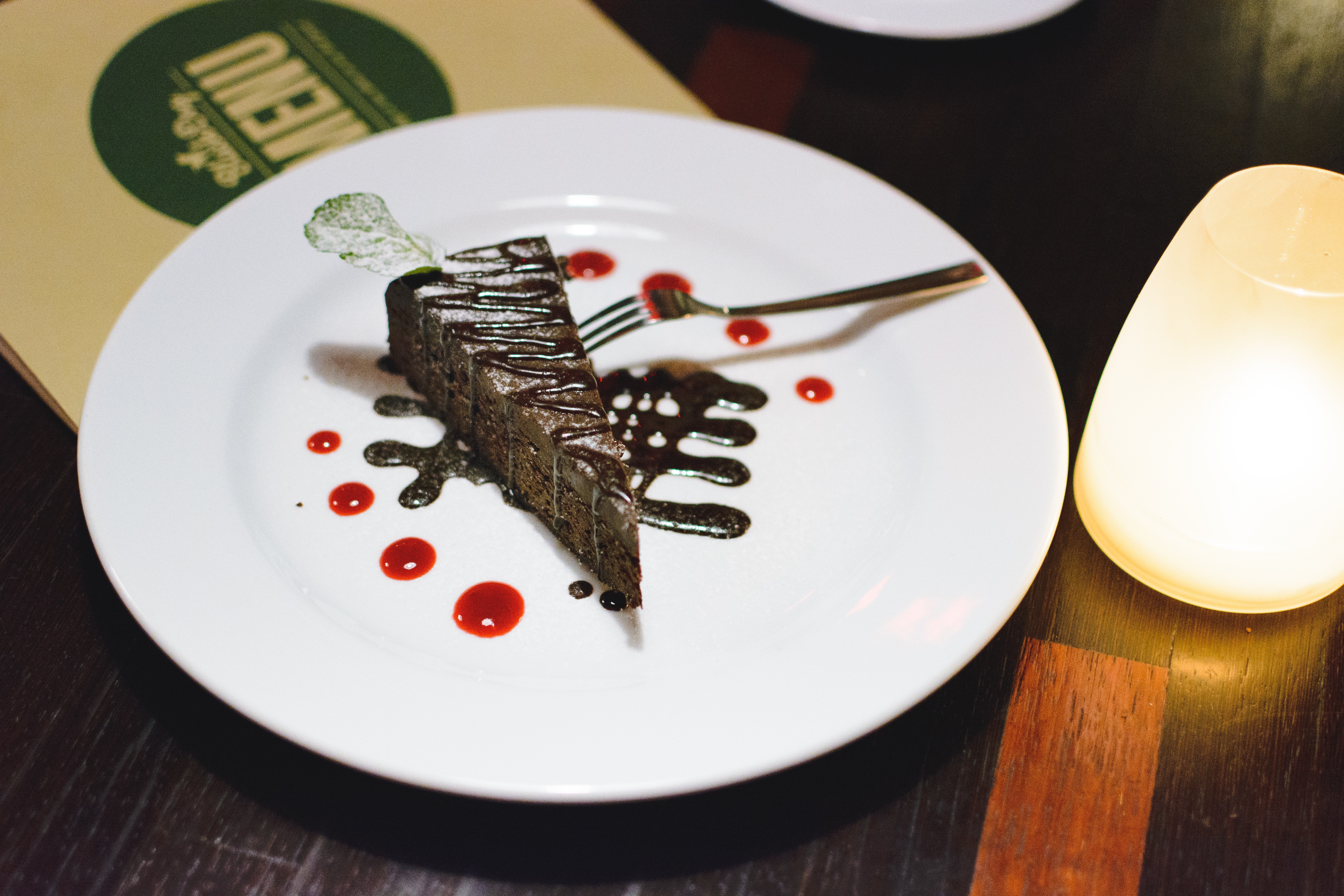 Sobremesa de chocolate em um restaurante