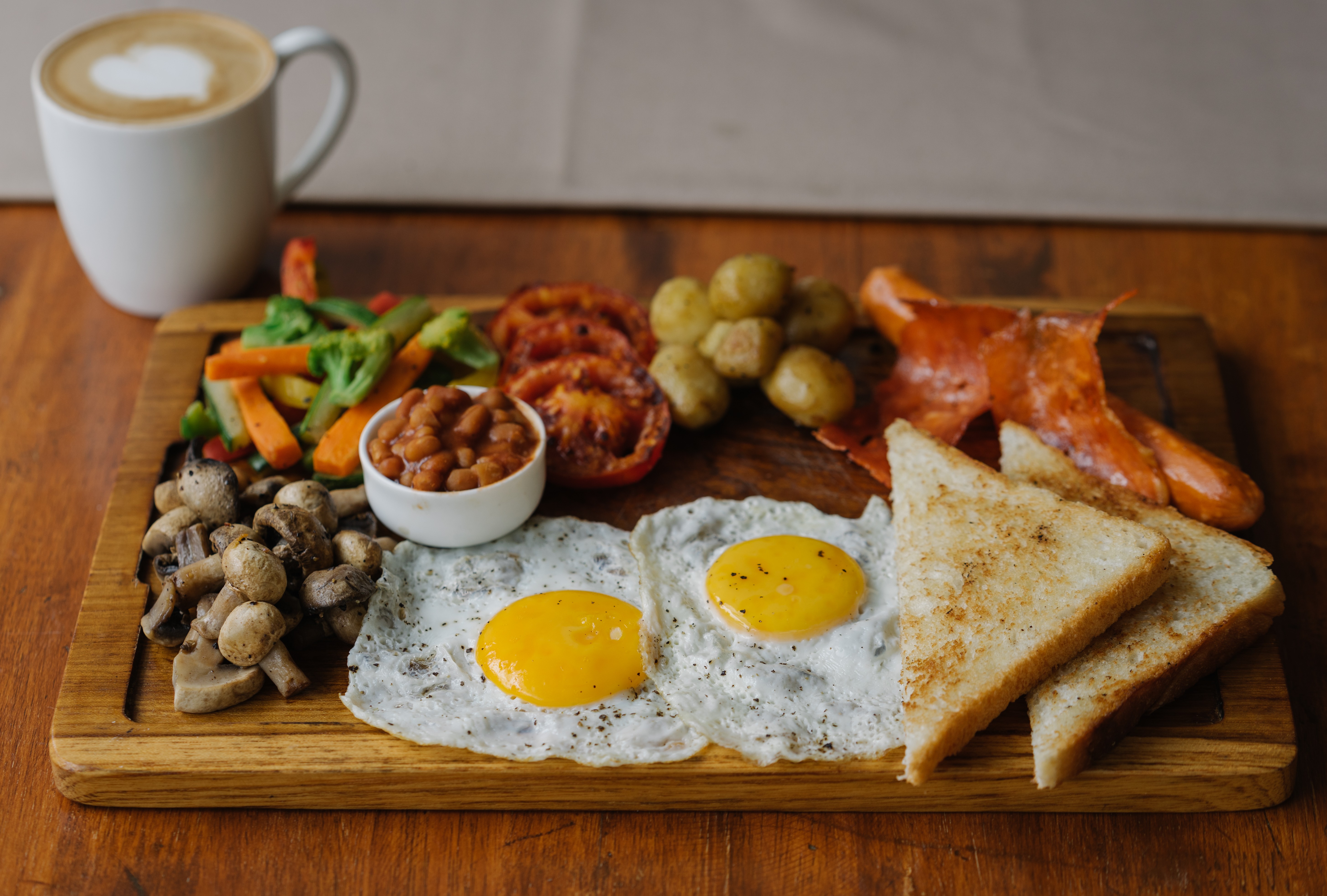 Full English breakfast in a café