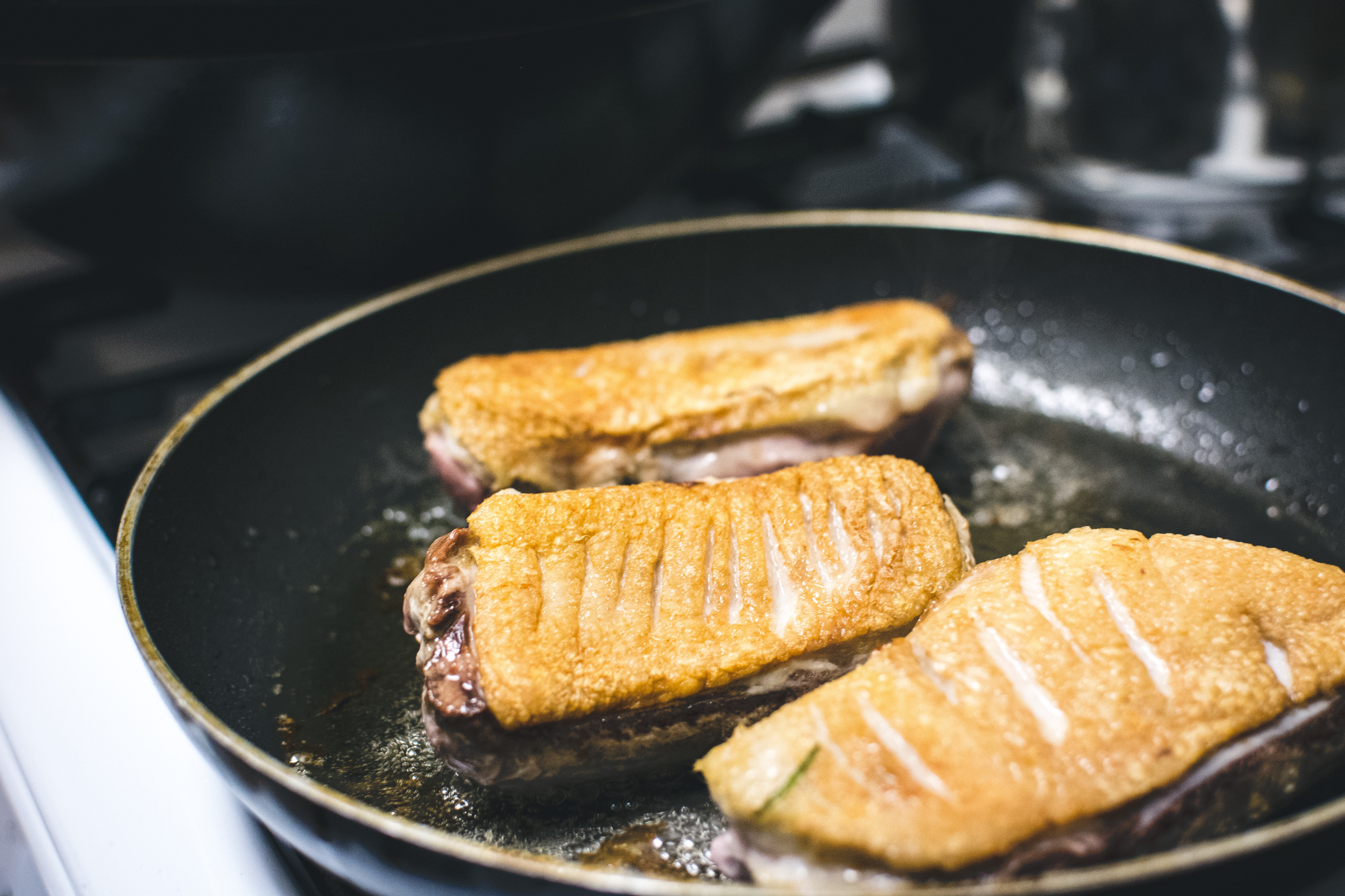 中火煎鸭胸肉