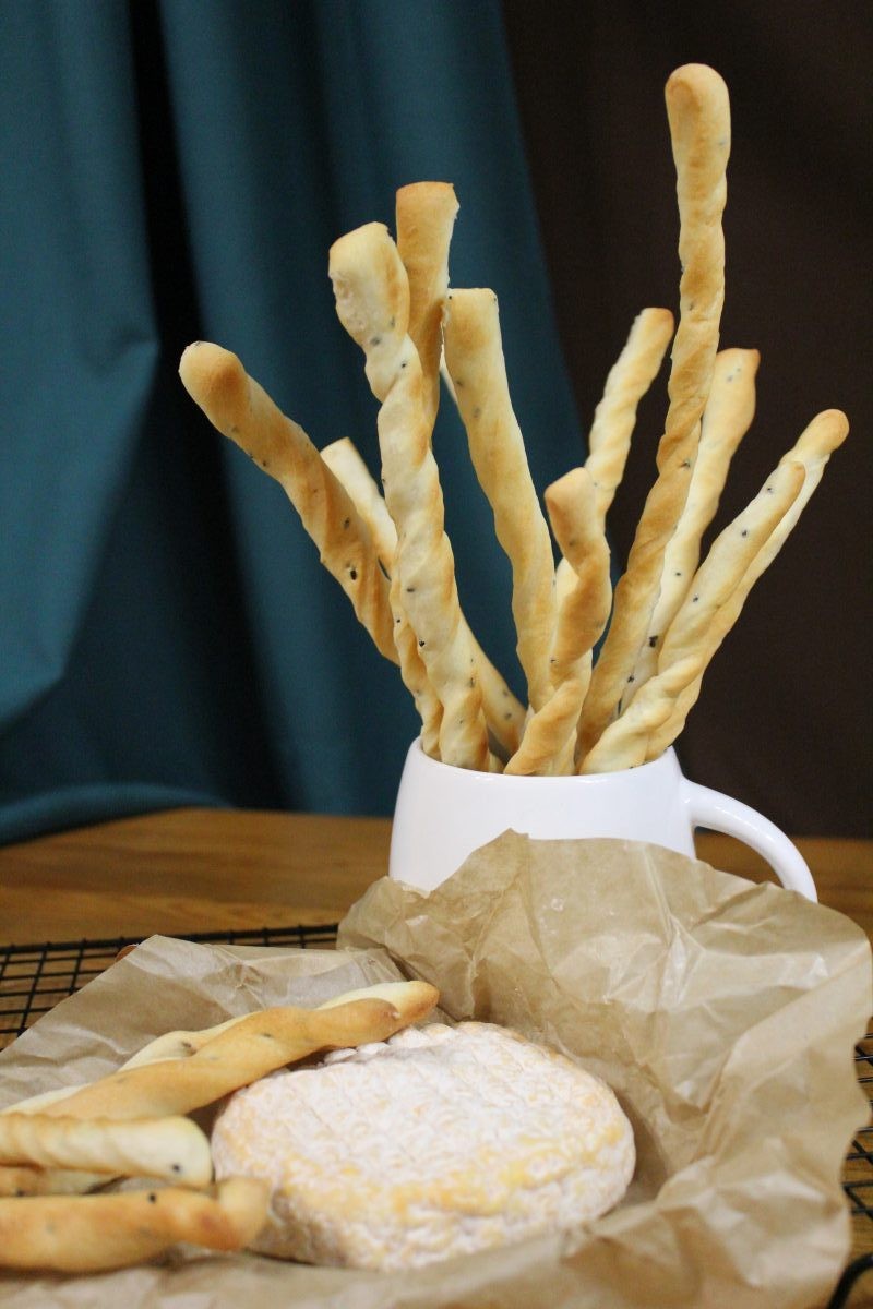 Grissini y queso