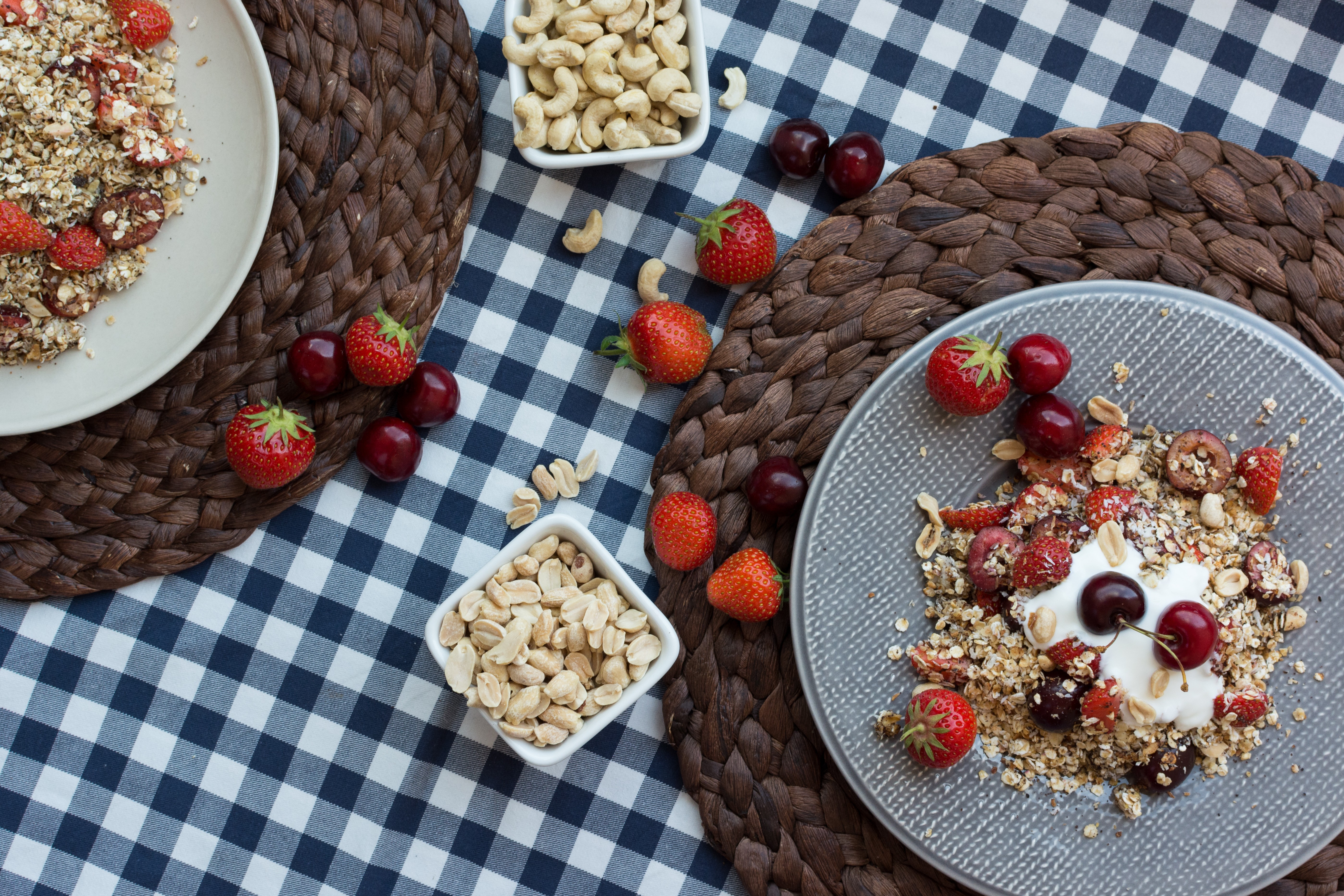 Granola saudável com cerejas