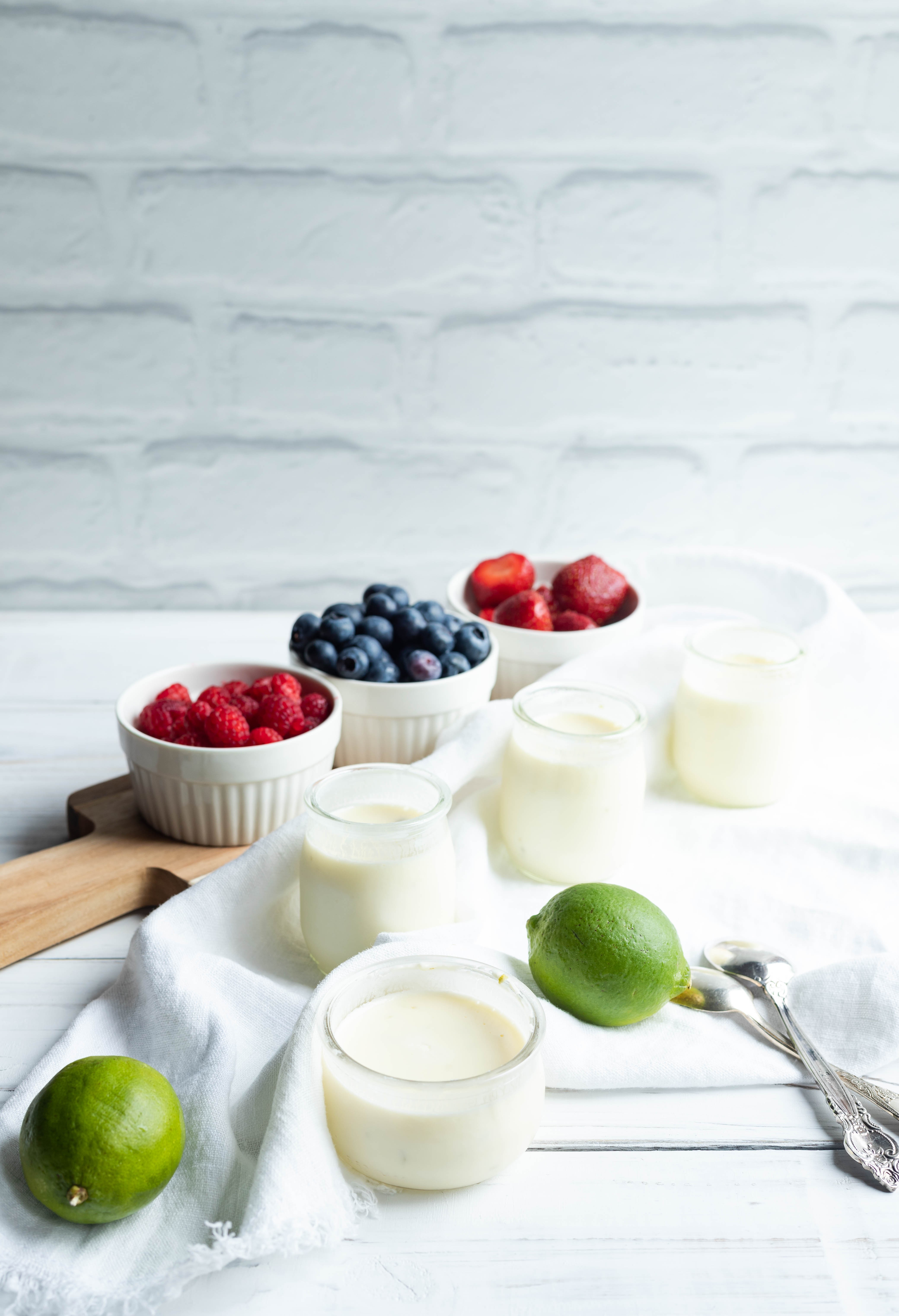 Lime dessert with fresh fruits