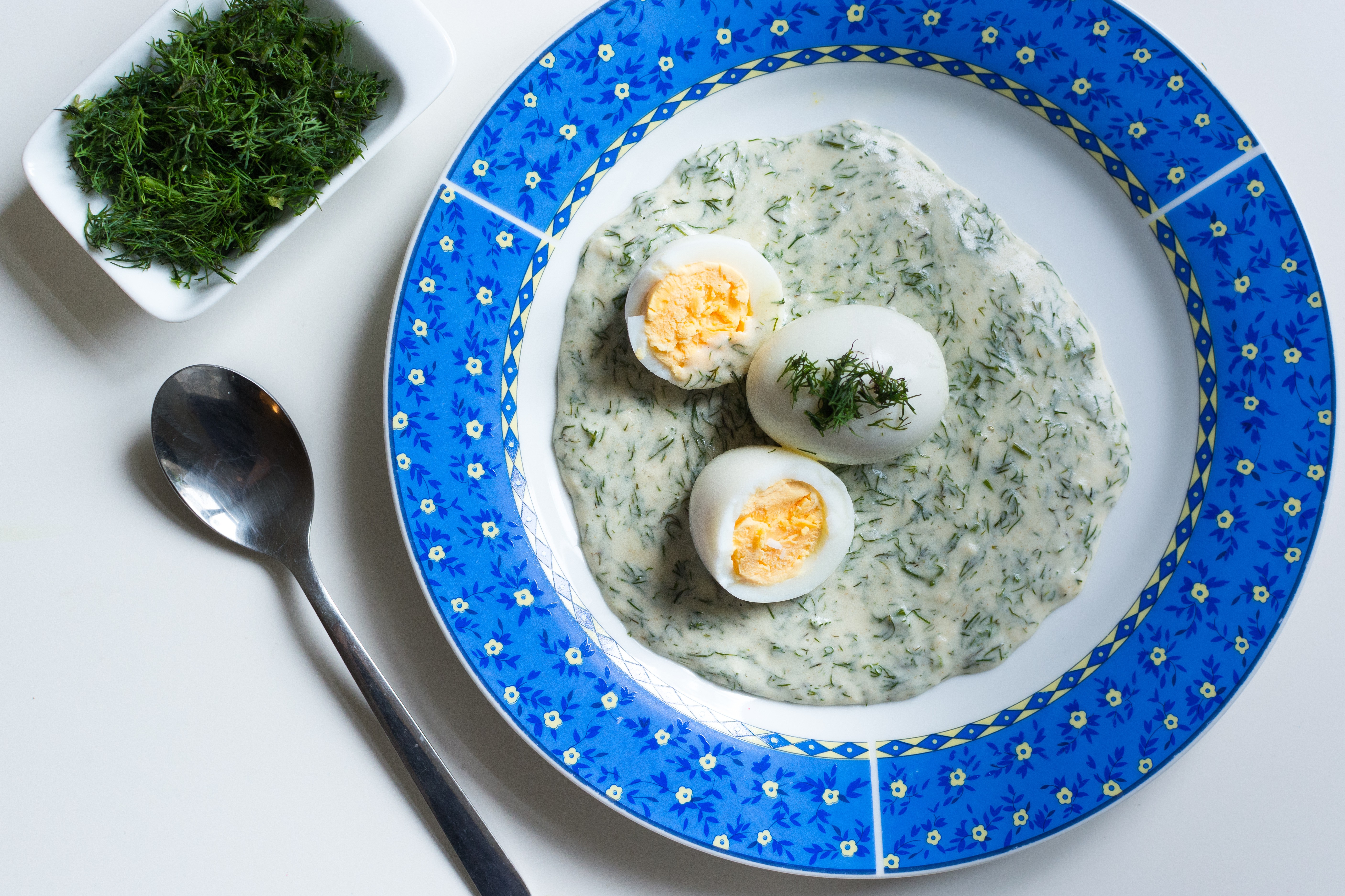 Традиционный чешский соус с укропом и яйцами