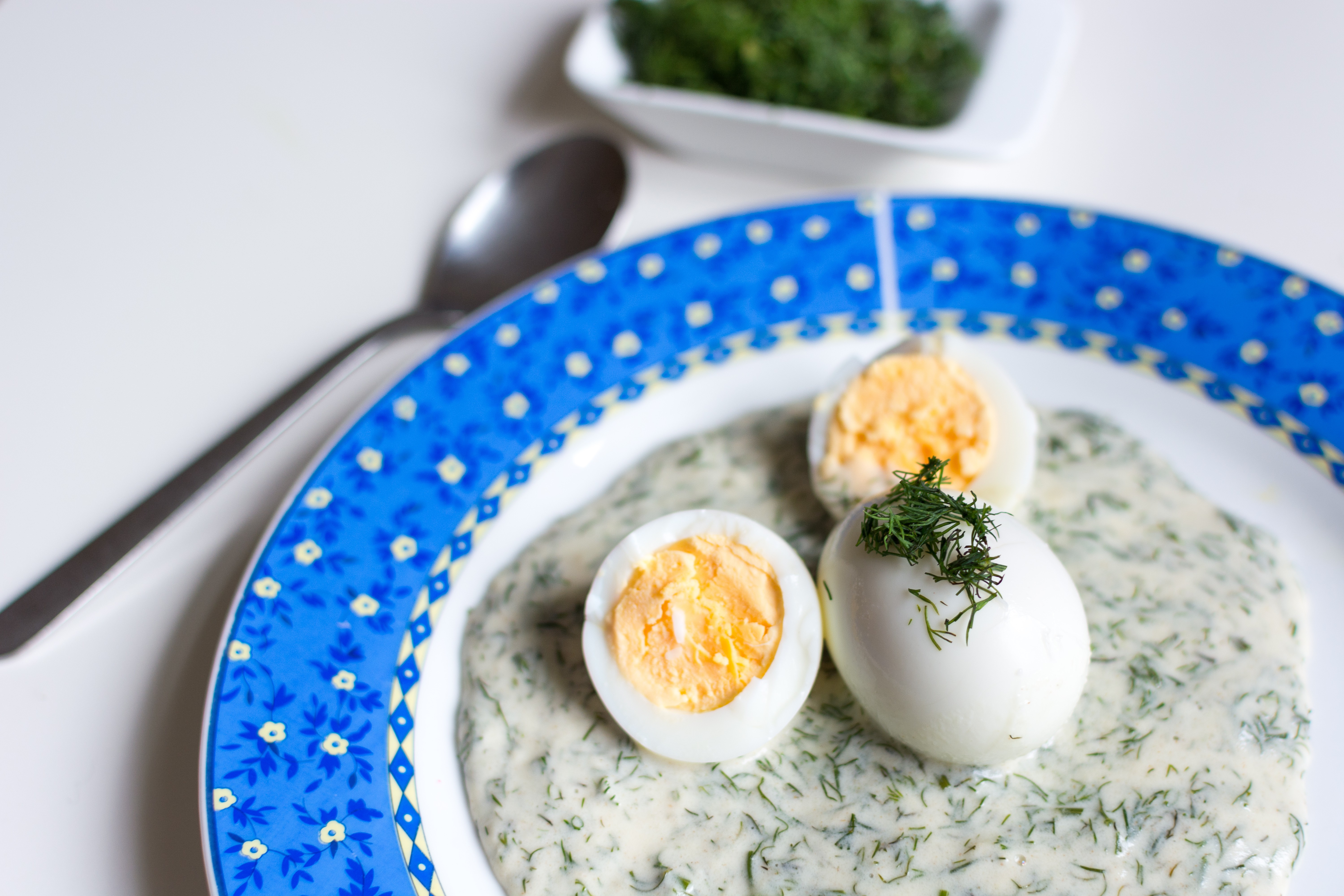 Традиционный чешский соус с укропом и яйцами