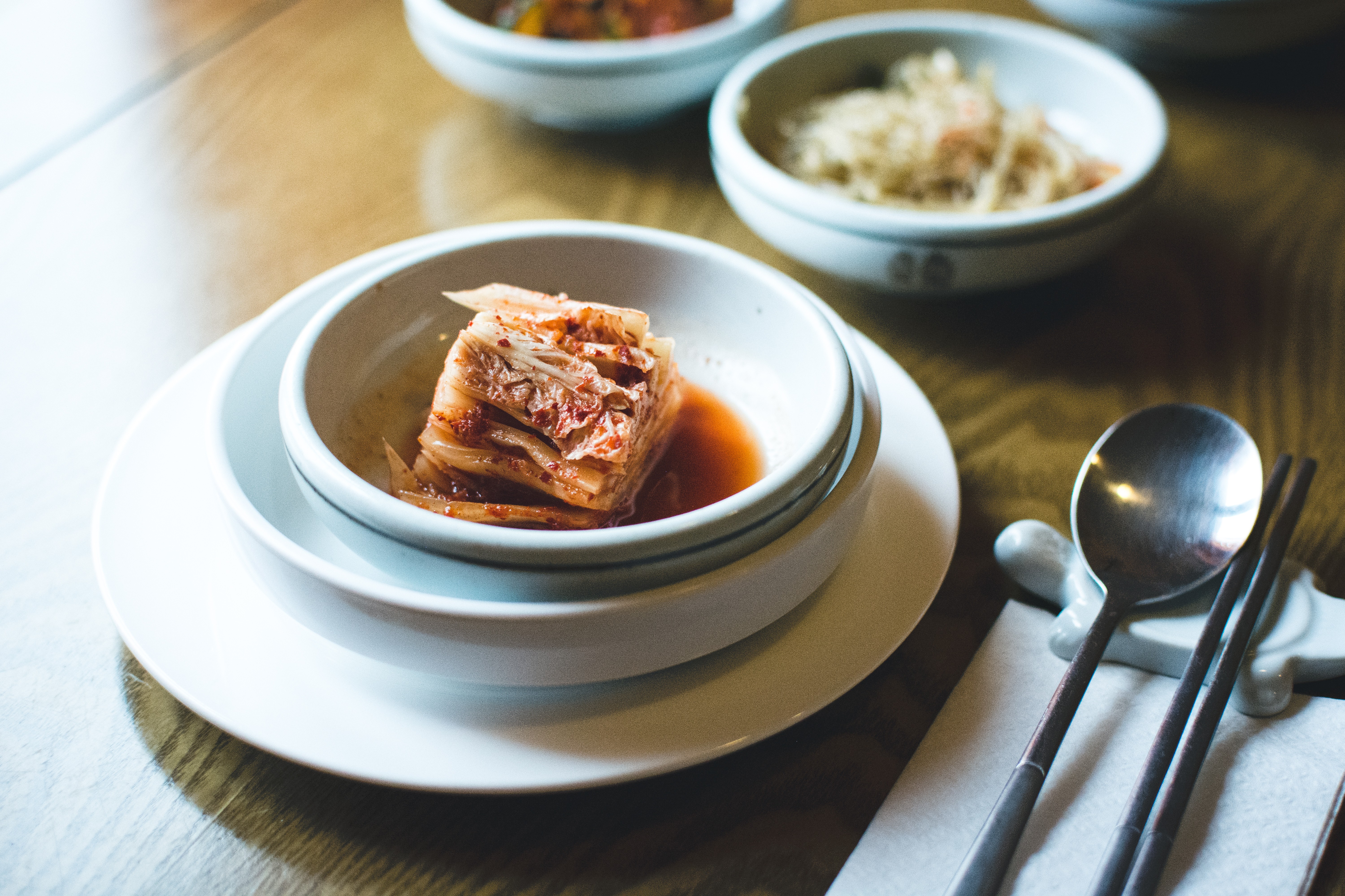 Kimchi tradicional coreano fermentado
